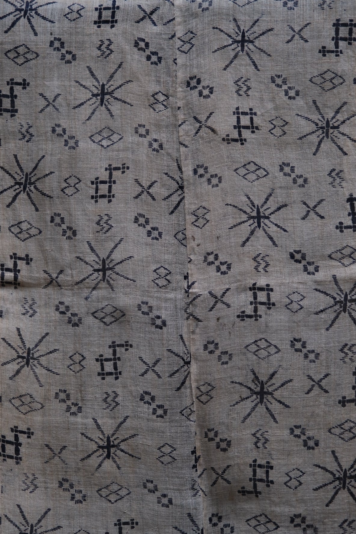 Full spread of Japanese child's ramie summer kimono with stencil-dyed pattern