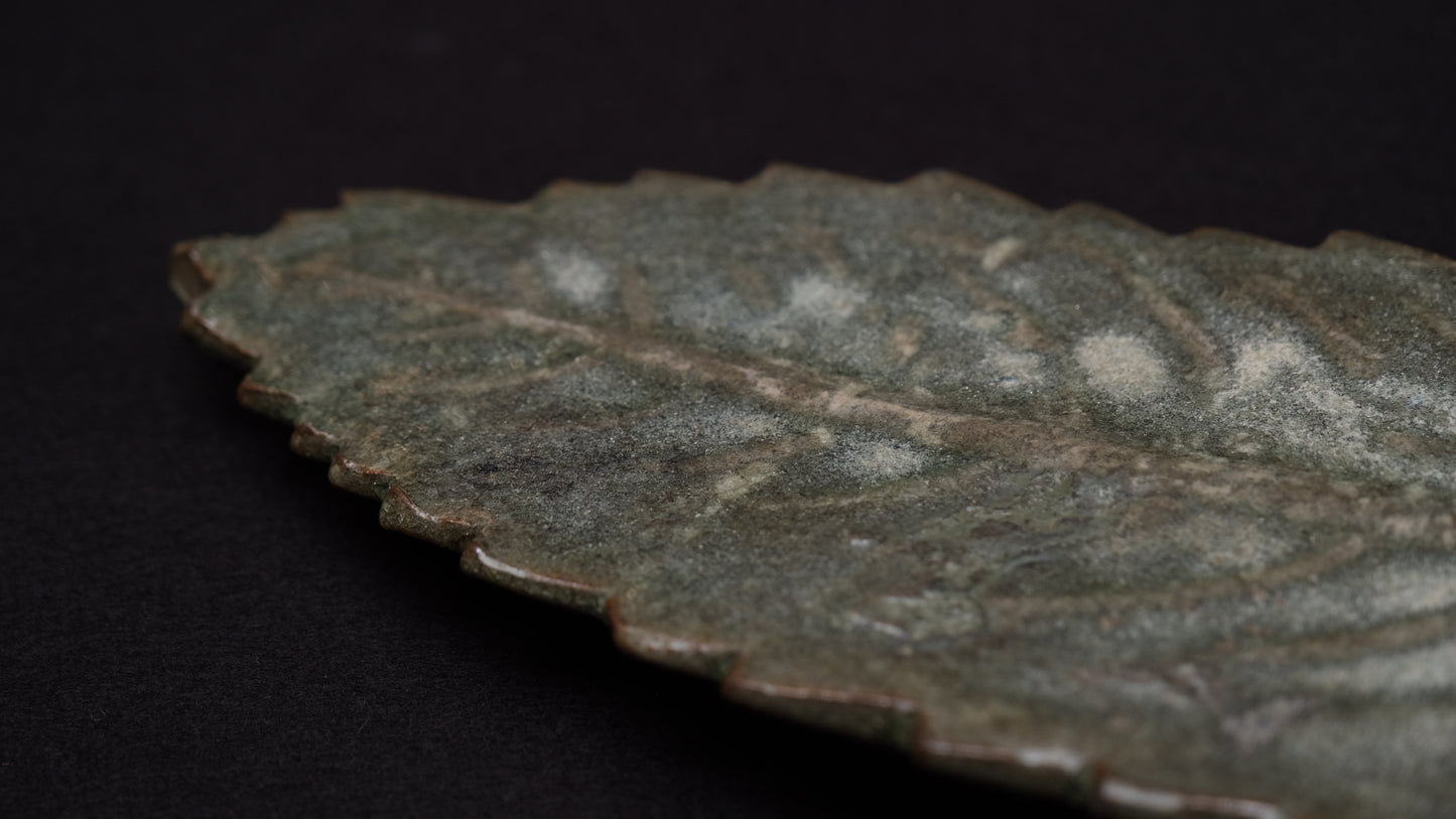 Ceramic Leaf