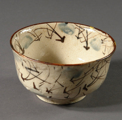 Kyo-yaki bowl with brushed susuki grass design and gold kintsugi repairs, view 9 of 10