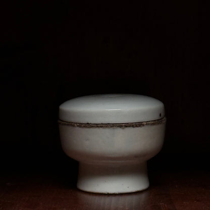 Joseon dynasty porcelain footed offering bowl (jesa vessel) with lid, view 1 of 11