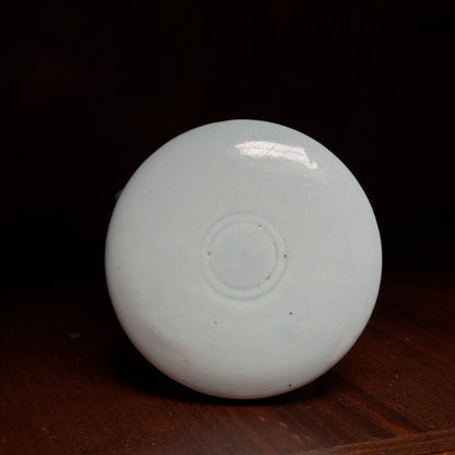 Joseon dynasty porcelain footed offering bowl (jesa vessel) with lid, view 4 of 11