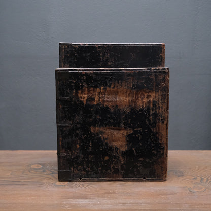 Portable wooden peddler's chest with five drawers and cloud-shaped iron lock plates, view 3 of 10
