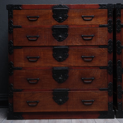Exceptional Pair of Isho Tansu