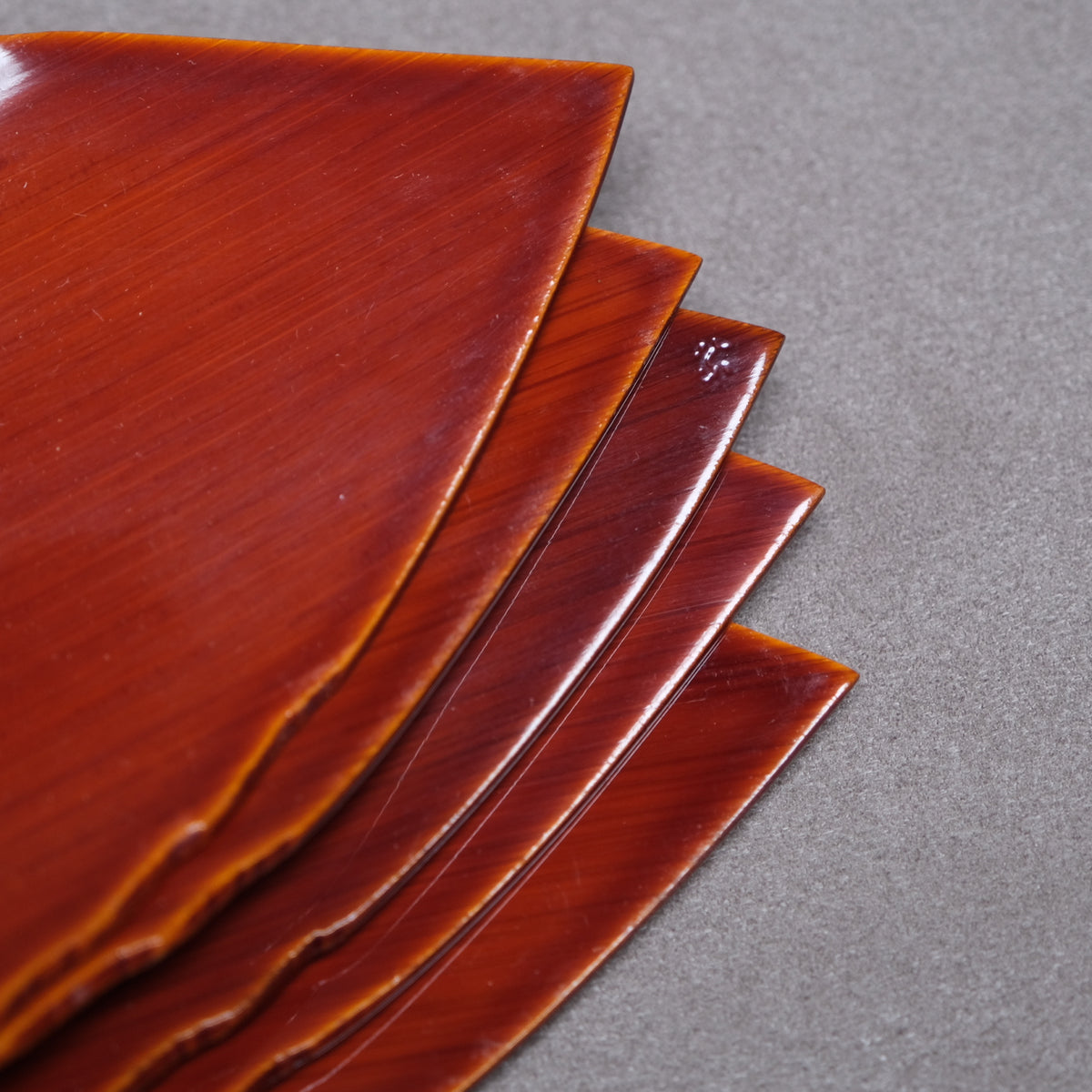 Set of five lacquered leaf-shaped plates with their original box, view 8 of 12