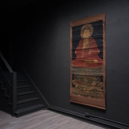 Japanese hanging scroll painting of Buddha, ink and mineral pigments on silk