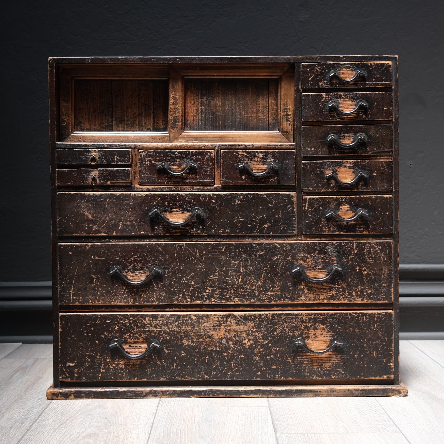 Folk Tansu