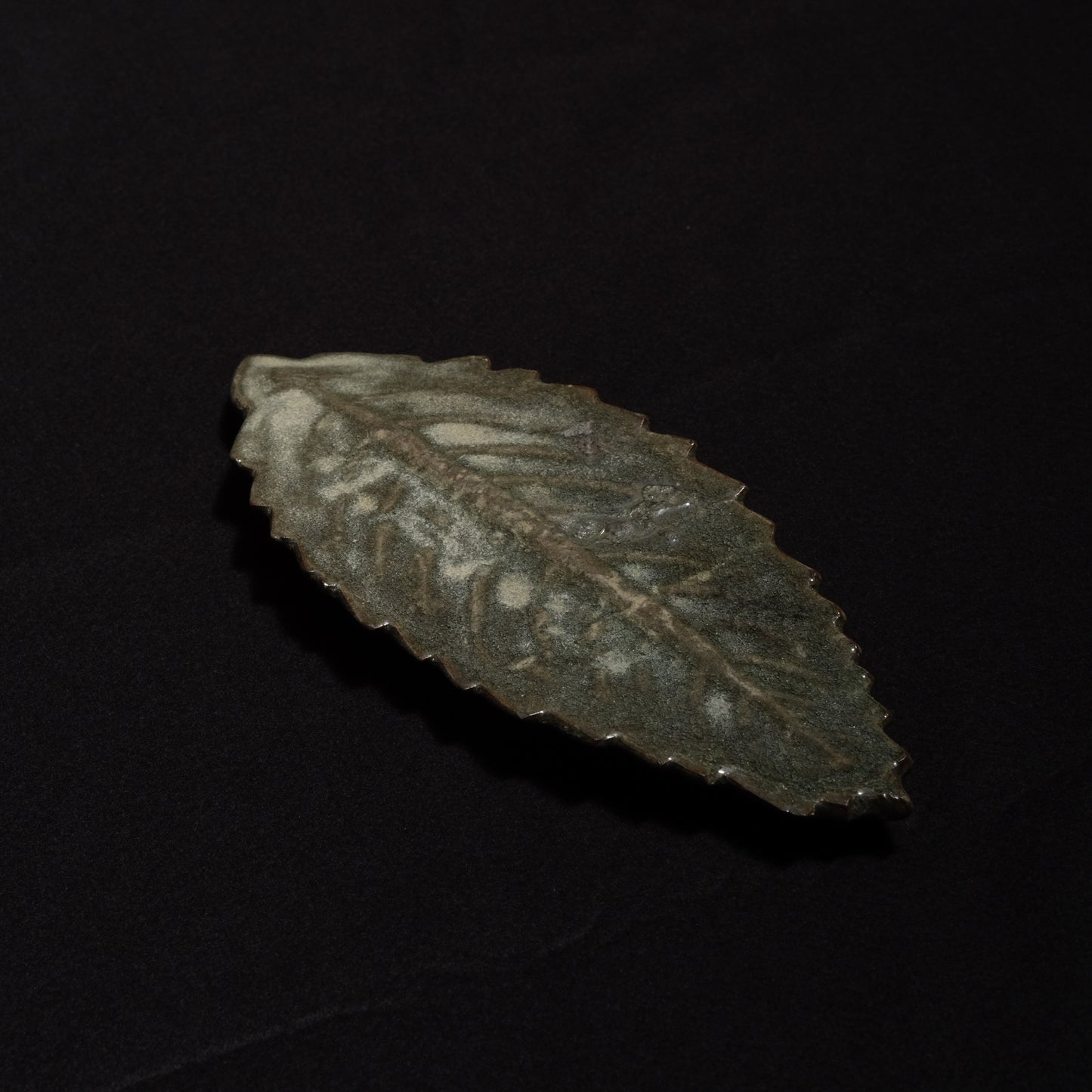 Ceramic Leaf