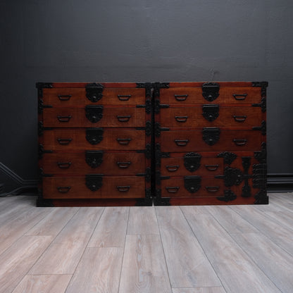Exceptional Pair of Isho Tansu