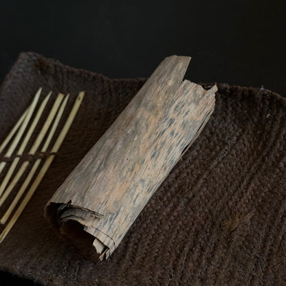 Alternate angle of Oceanic pandanus fiber sewing kit unrolled, 20x6 inches
